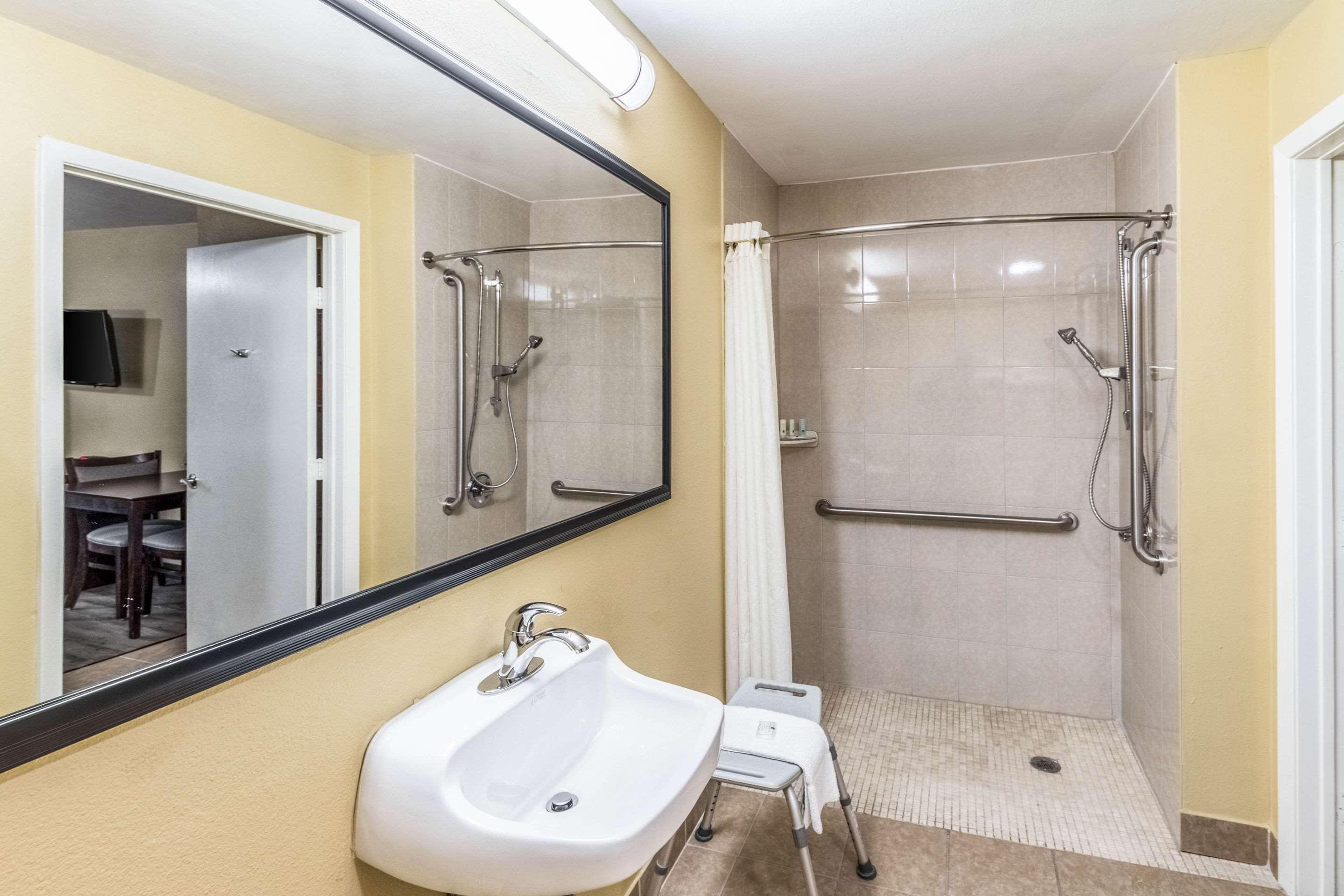 Quality Inn Корсикана Экстерьер фото