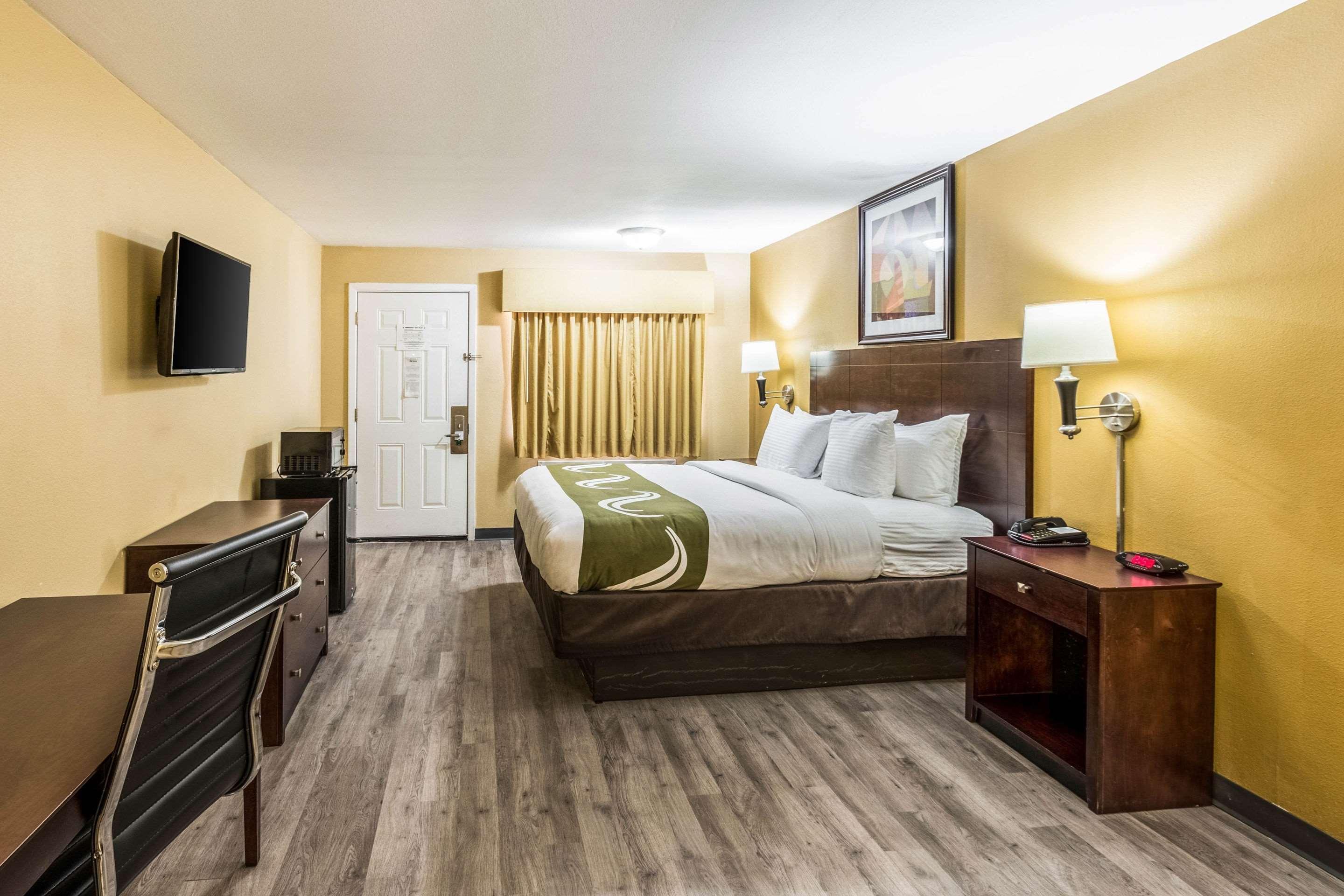 Quality Inn Корсикана Экстерьер фото