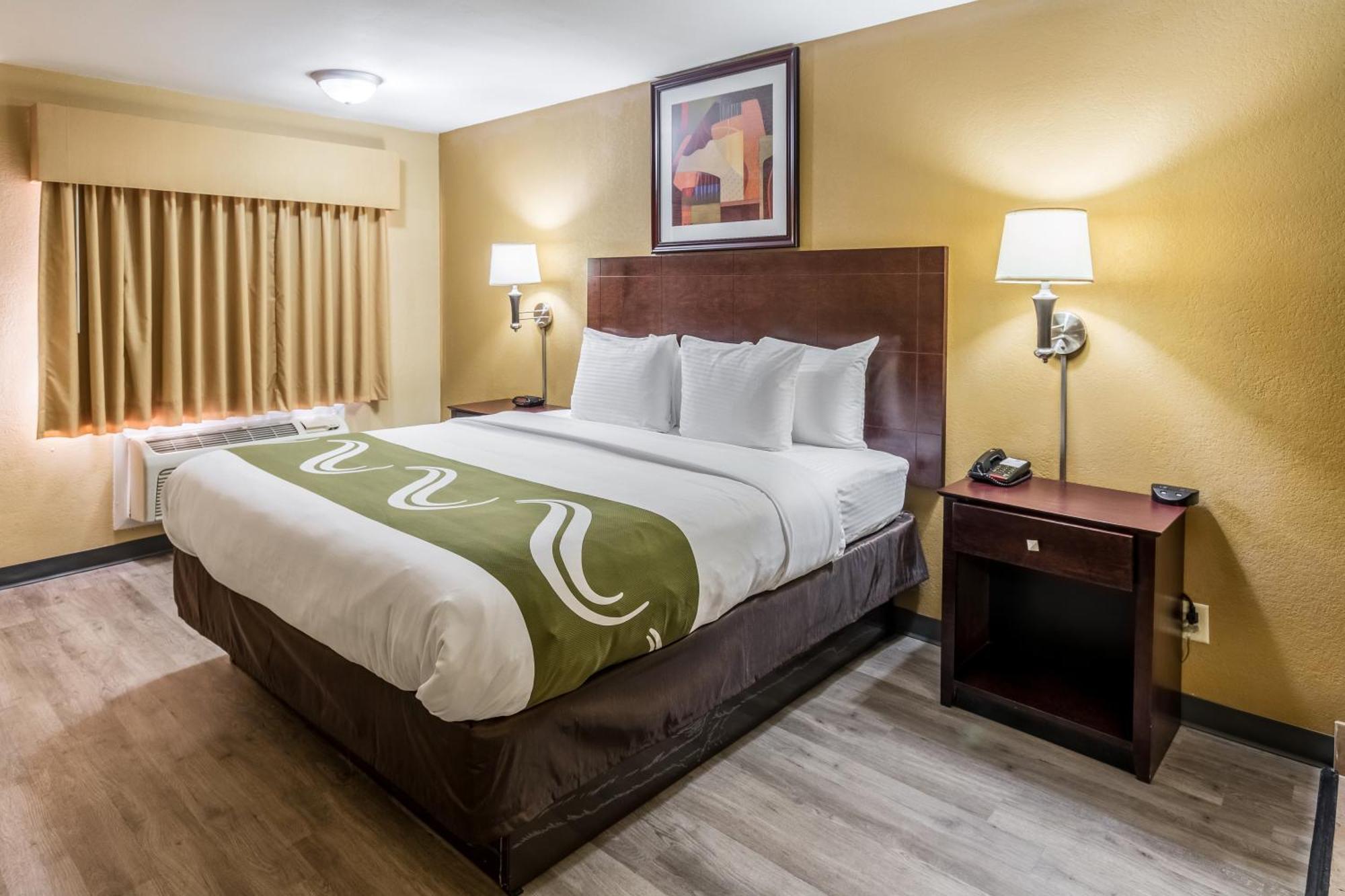 Quality Inn Корсикана Экстерьер фото